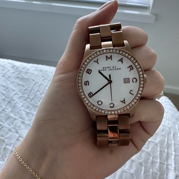 Rose gold Marc Jacobs watch - Picture 1 of 5